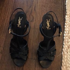 Super cute YSL black high heels🖤🖤